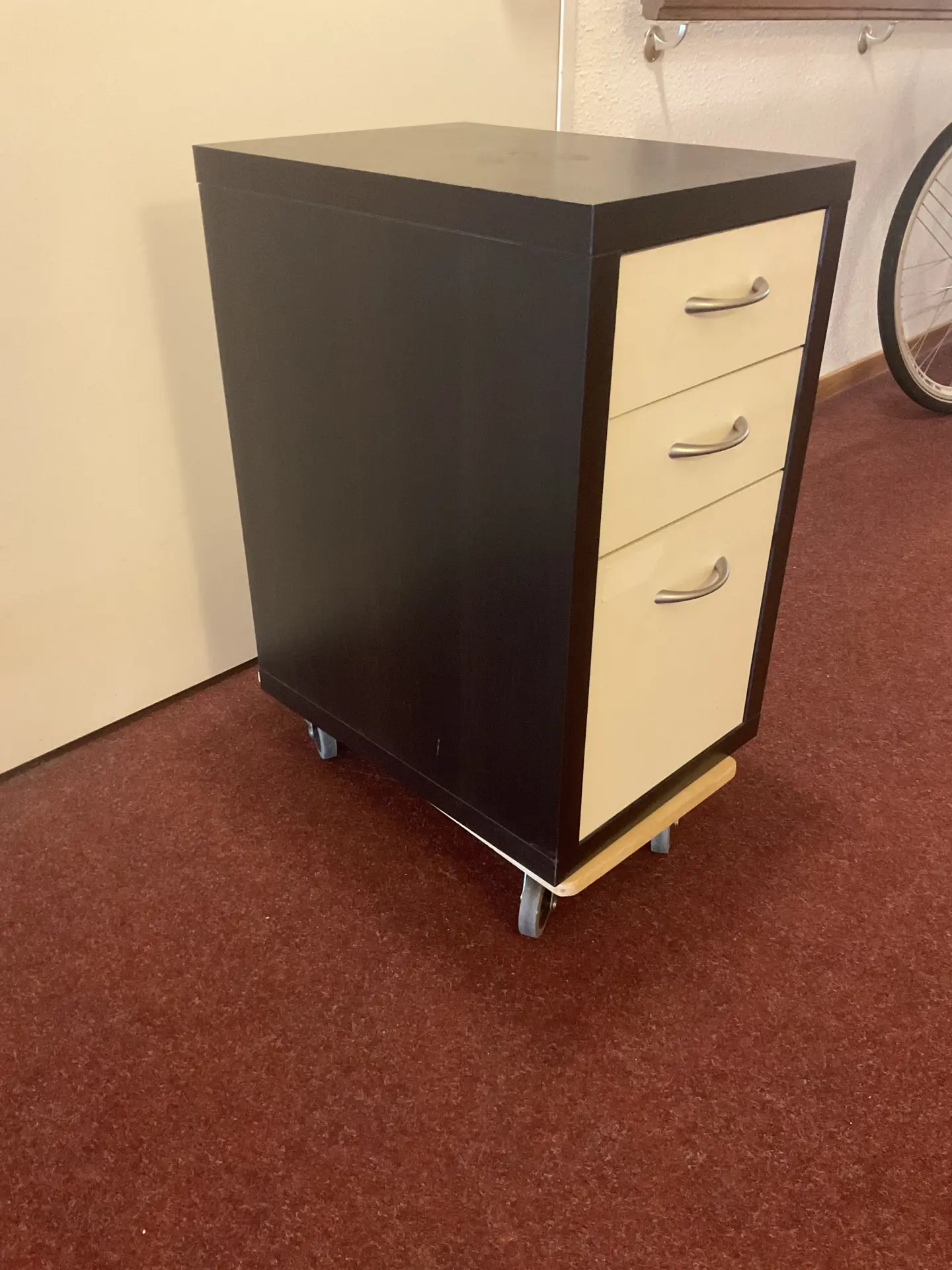 Laag kantoorkastje met 3 laden - Afbeelding 2