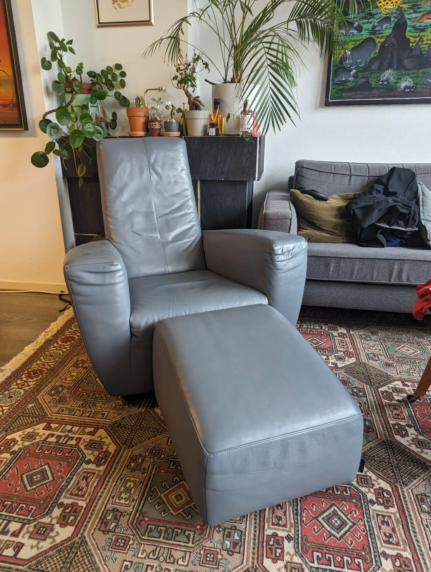 GRATIS Gerard van den Berg Longa stoel en hocker - Afbeelding 1